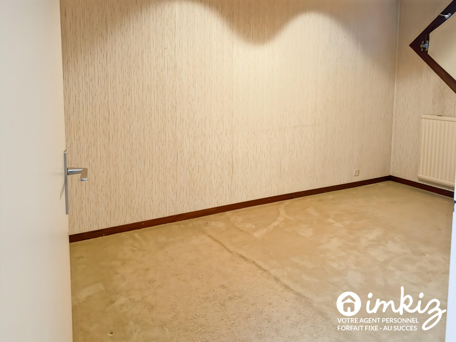 
                                                Vente
                                                 Maison 5 pièces - quartier très calme