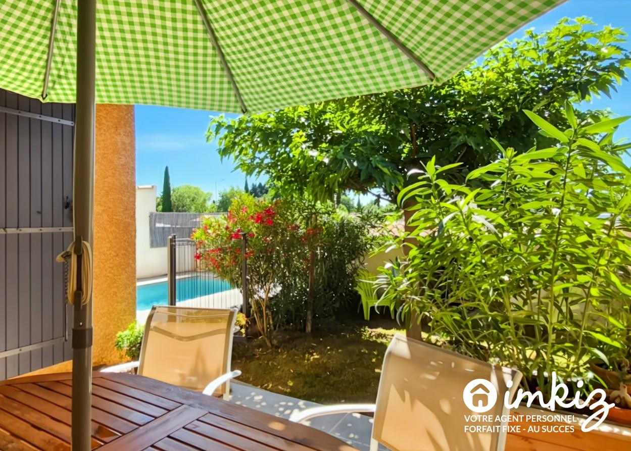 
                                                Vente
                                                 Maison 5 pièces récente avec piscine