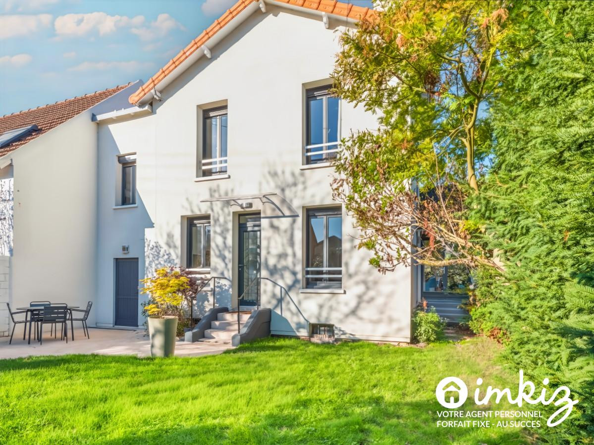 
                                                Vente
                                                 Maison 5 pièces rénovée avec charme - Tonkin