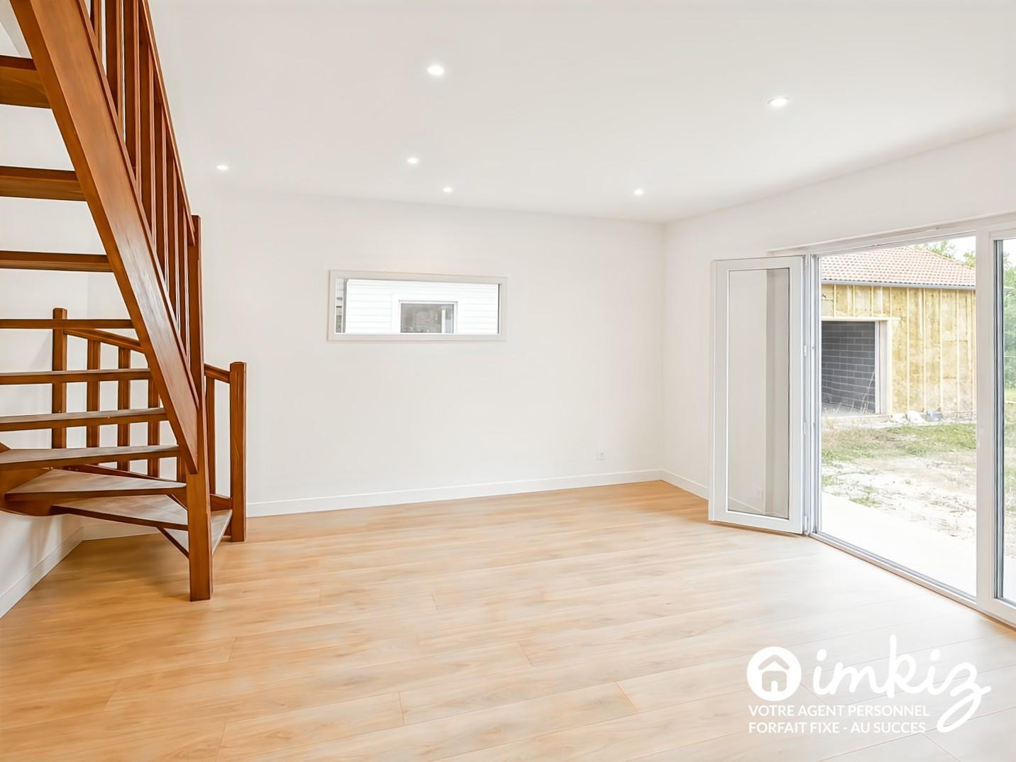 
                                                Vente
                                                 Maison 5 pièces rénovée, vie de plein pied 2 gge
