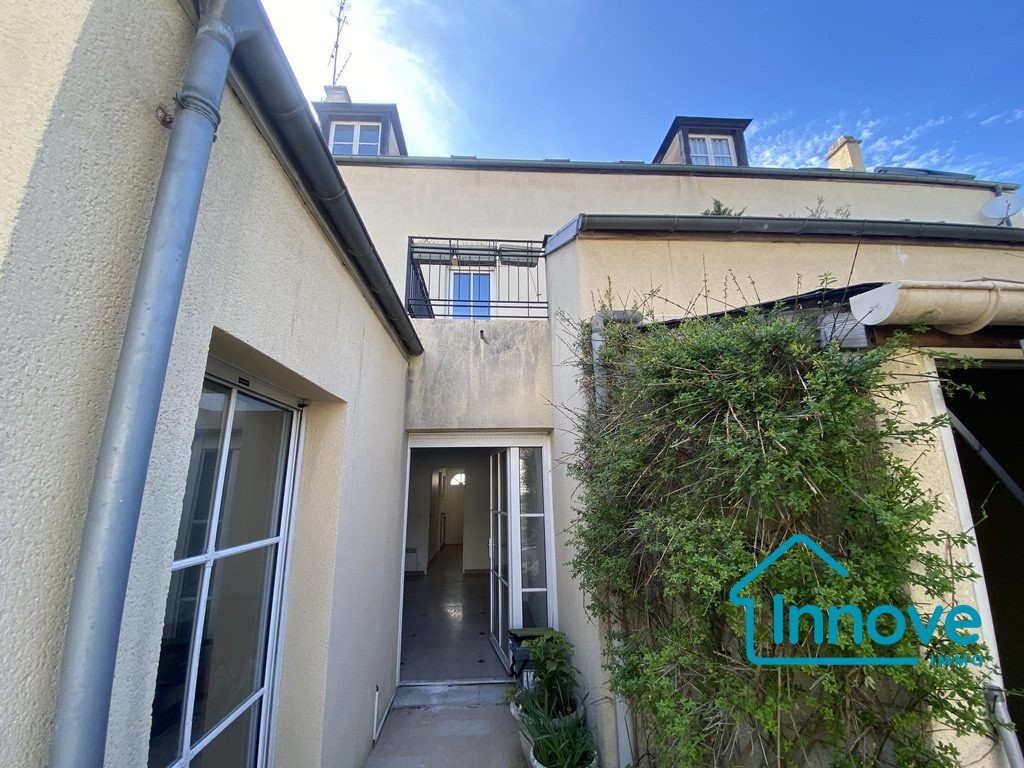 
                                                Vente
                                                 Maison 5 pièces Rive droite