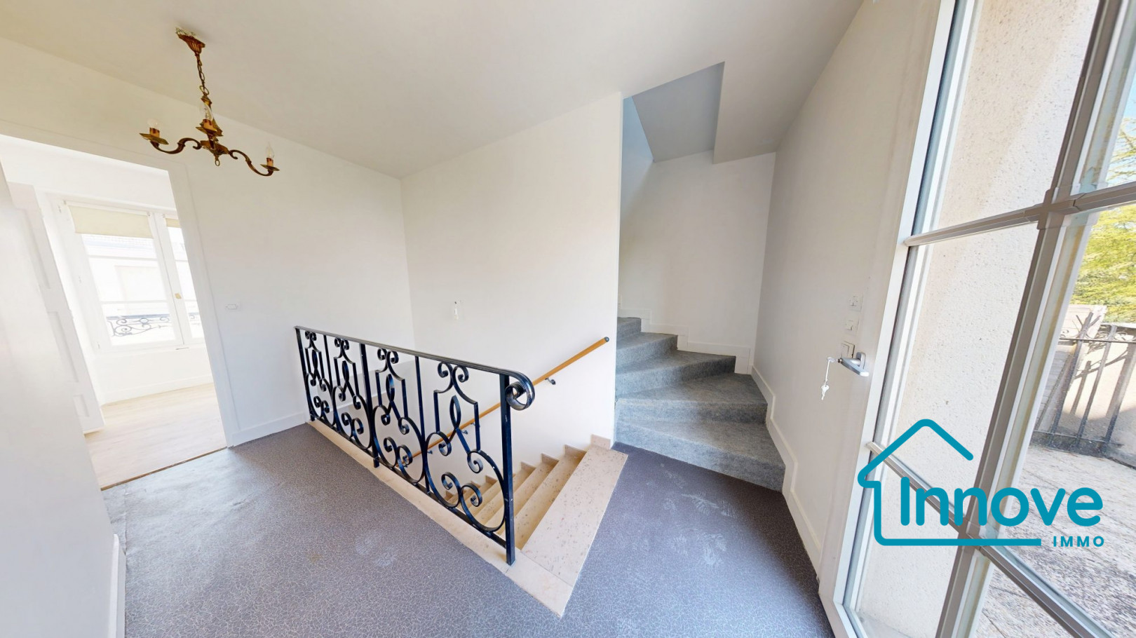 
                                                Vente
                                                 Maison 5 pièces Rive droite