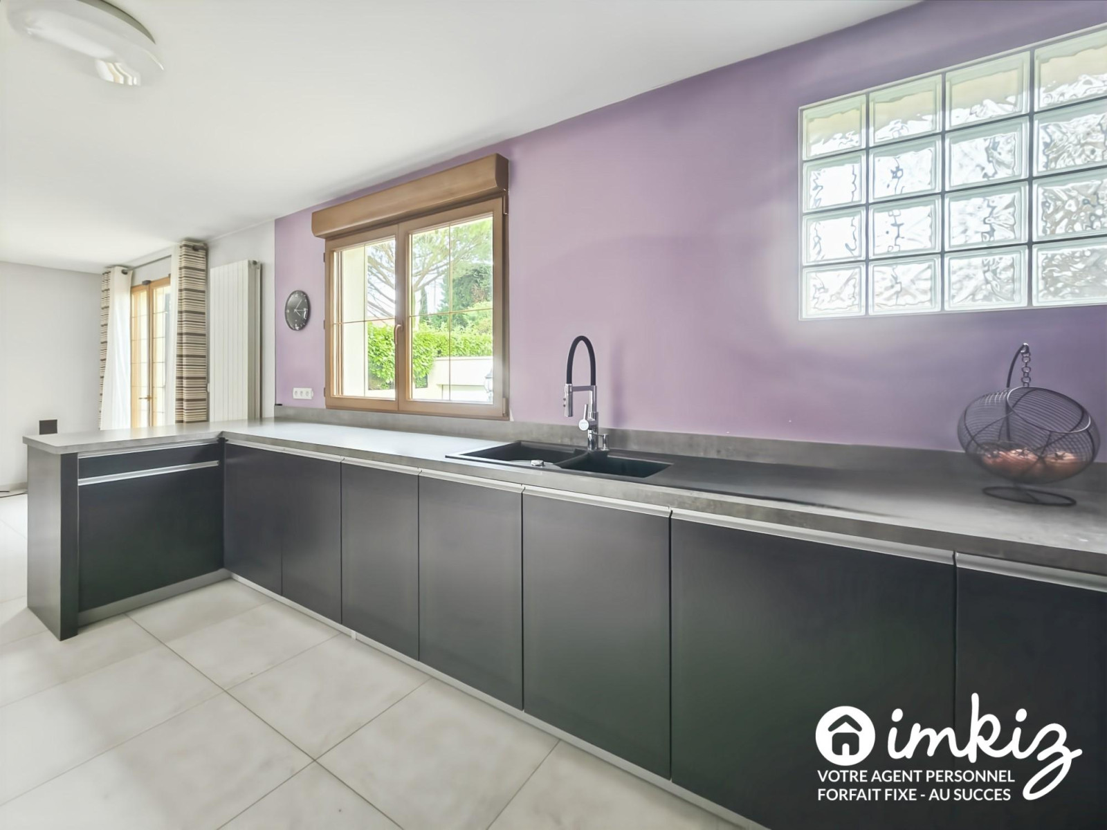 
                                                Vente
                                                 Maison 5 pièces sans aucun travaux