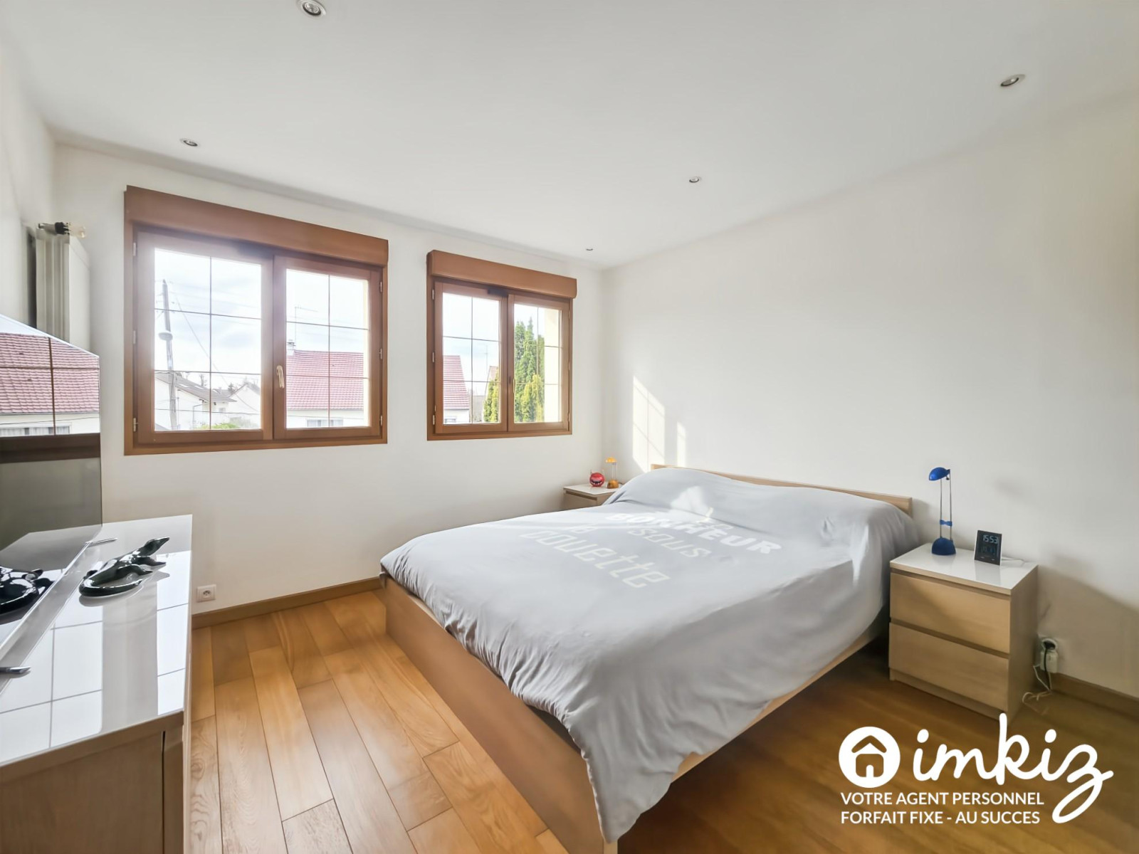 
                                                Vente
                                                 Maison 5 pièces sans aucun travaux