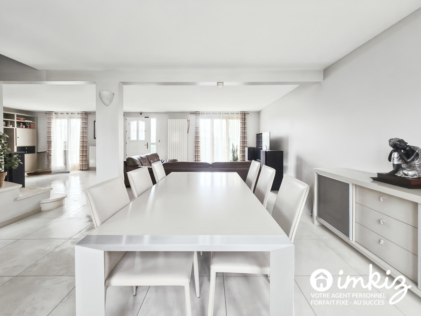 
                                                Vente
                                                 Maison 5 pièces sans aucun travaux