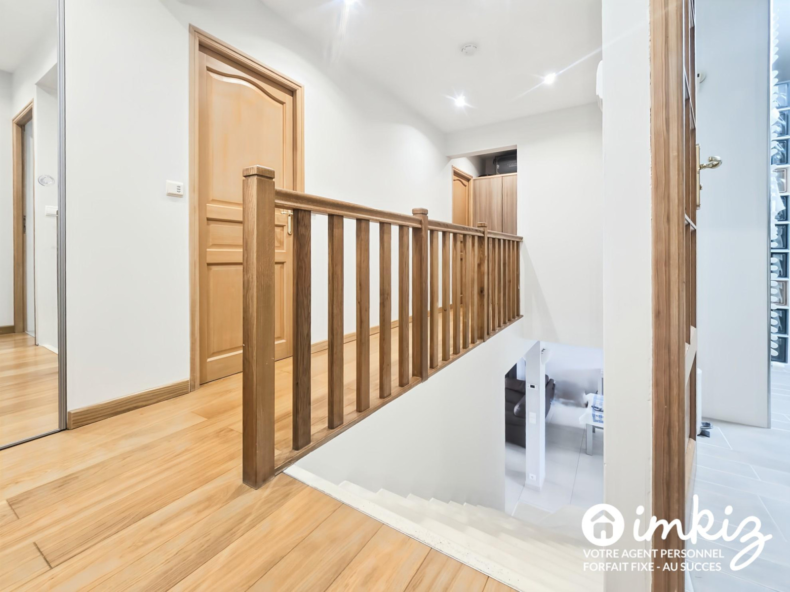 
                                                Vente
                                                 Maison 5 pièces sans aucun travaux