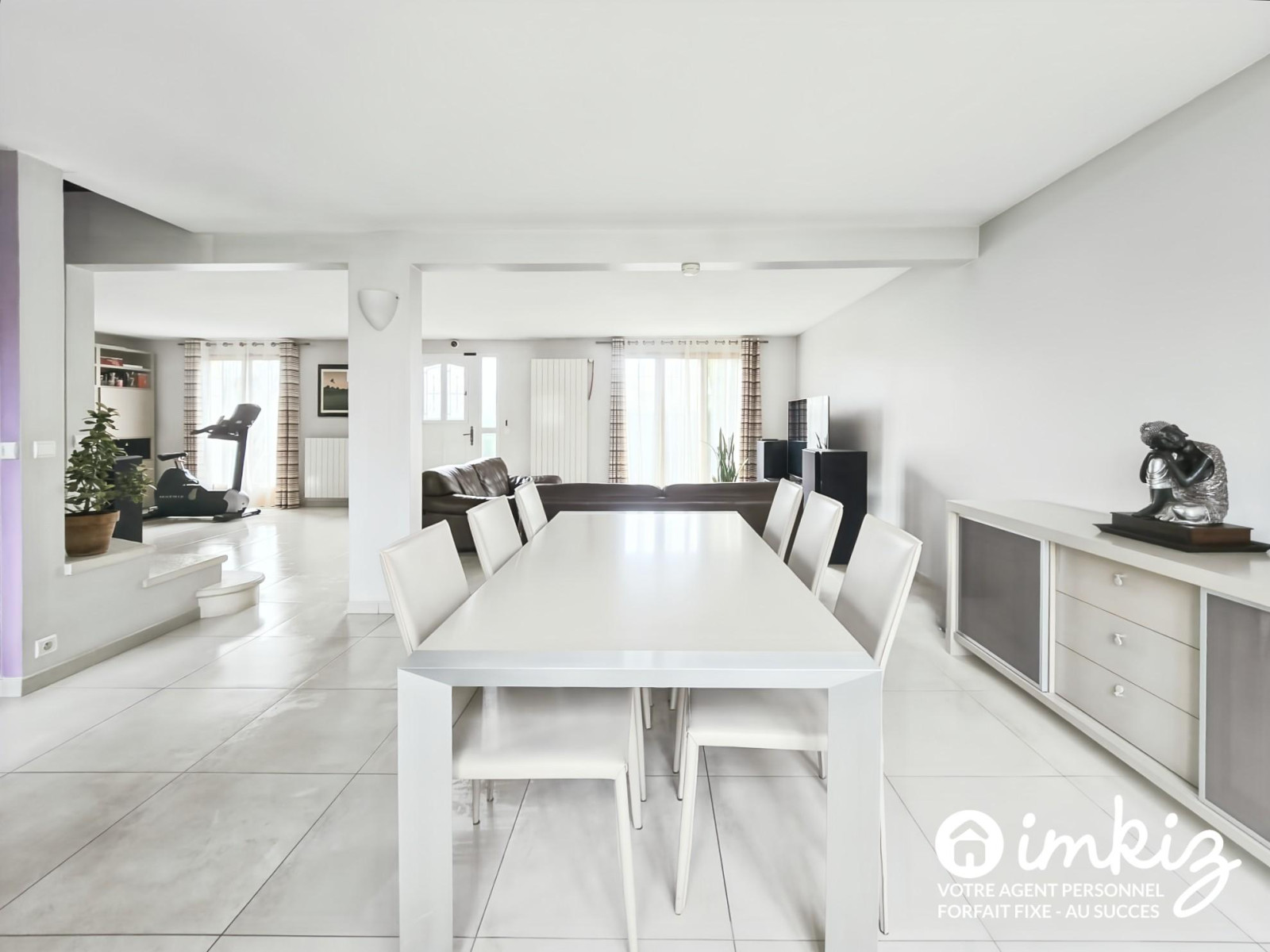 
                                                Vente
                                                 Maison 5 pièces sans aucun travaux