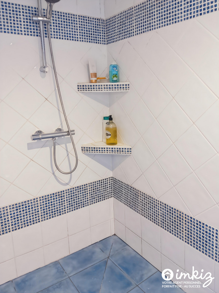 
                                                Vente
                                                 Maison 5 pièces sans vis à vis + dépendance