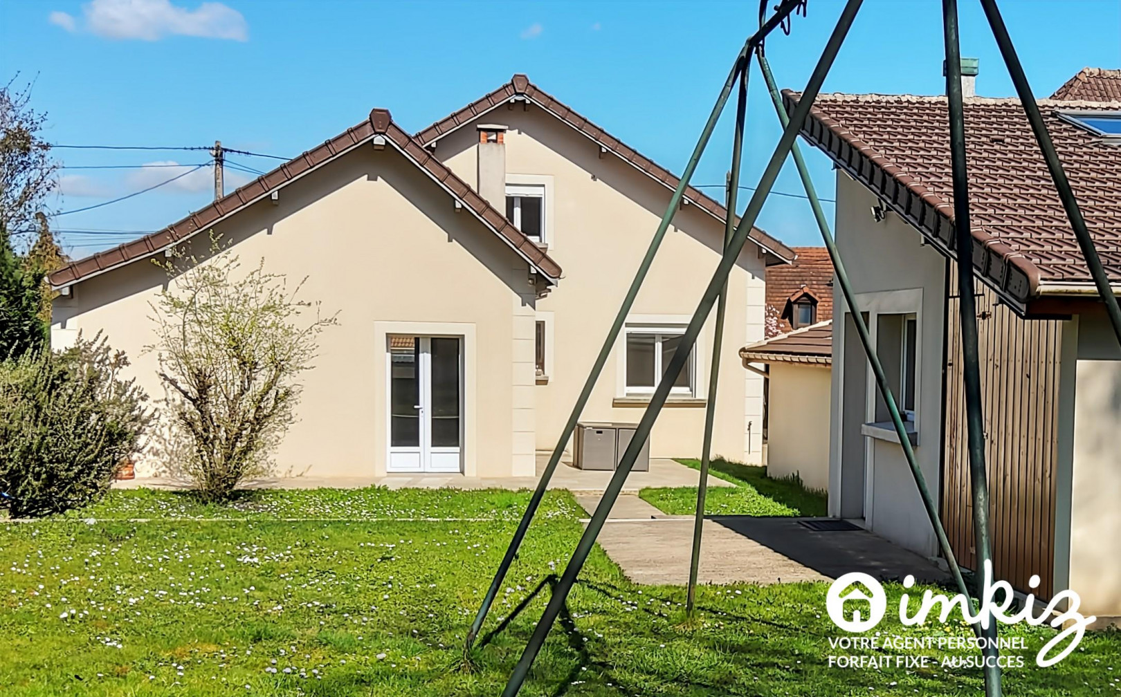 
                                                Vente
                                                 Maison 5 pièces sans vis à vis + dépendance