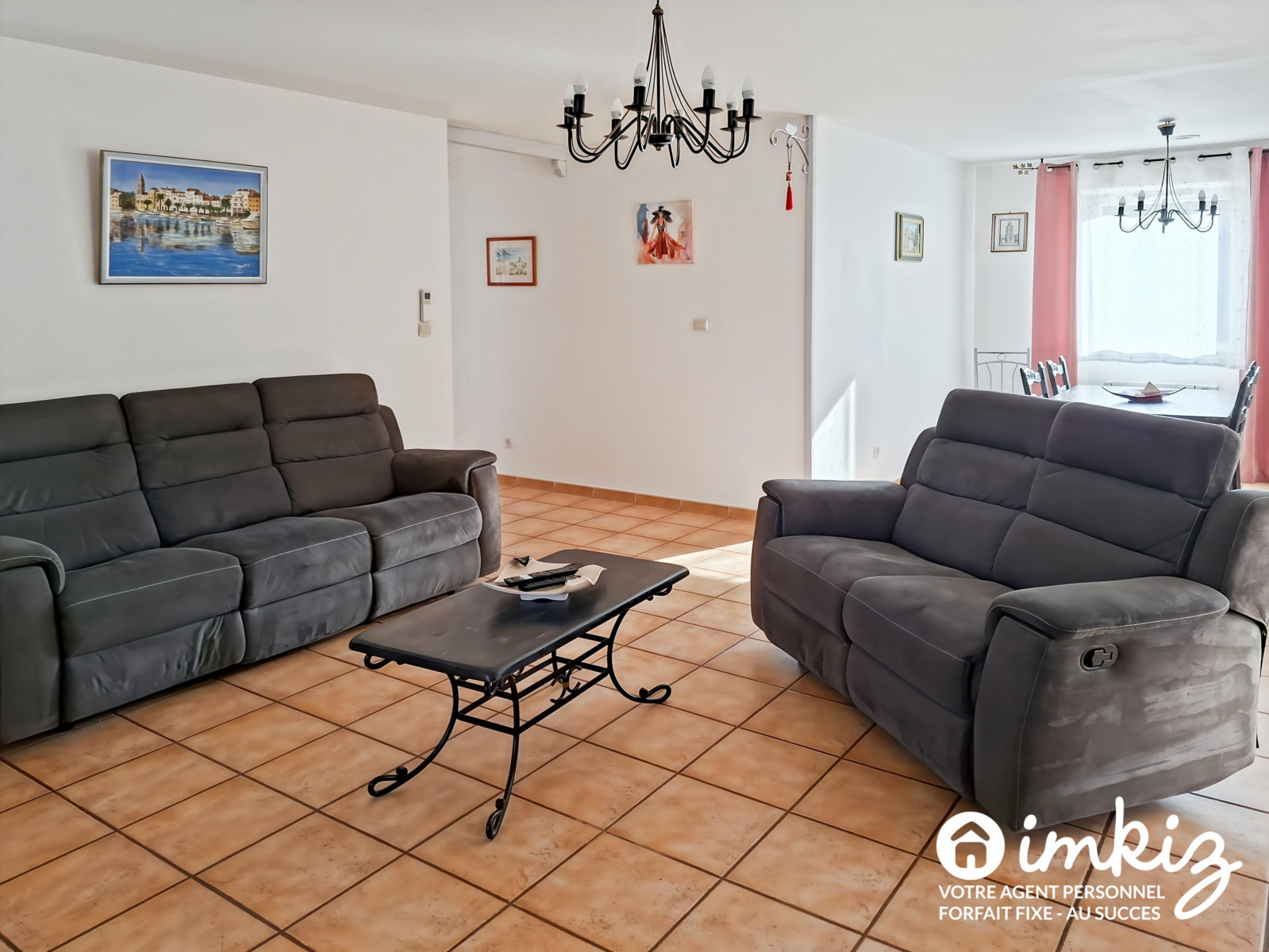 
                                                Vente
                                                 Maison 5 pièces sur terrain  clos + annexes