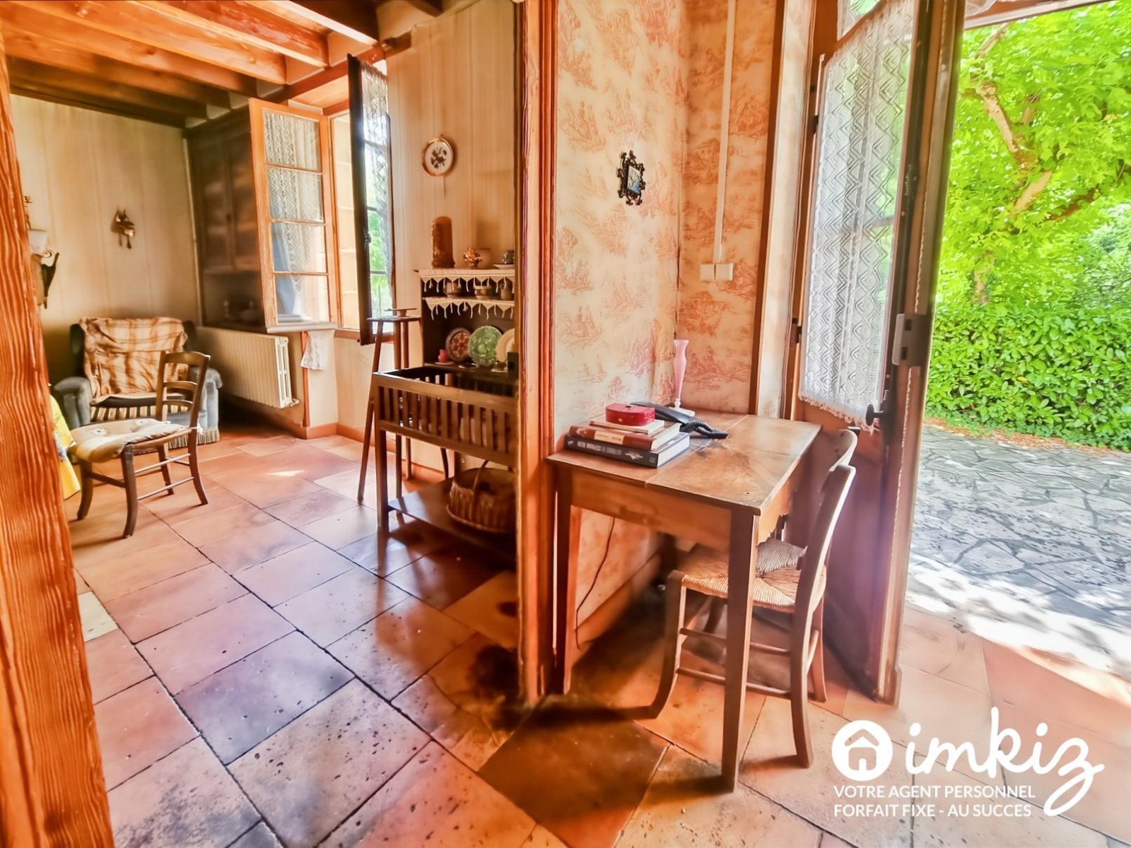 
                                                Vente
                                                 Maison 6 pces charme de l'ancien,poutres,cheminées