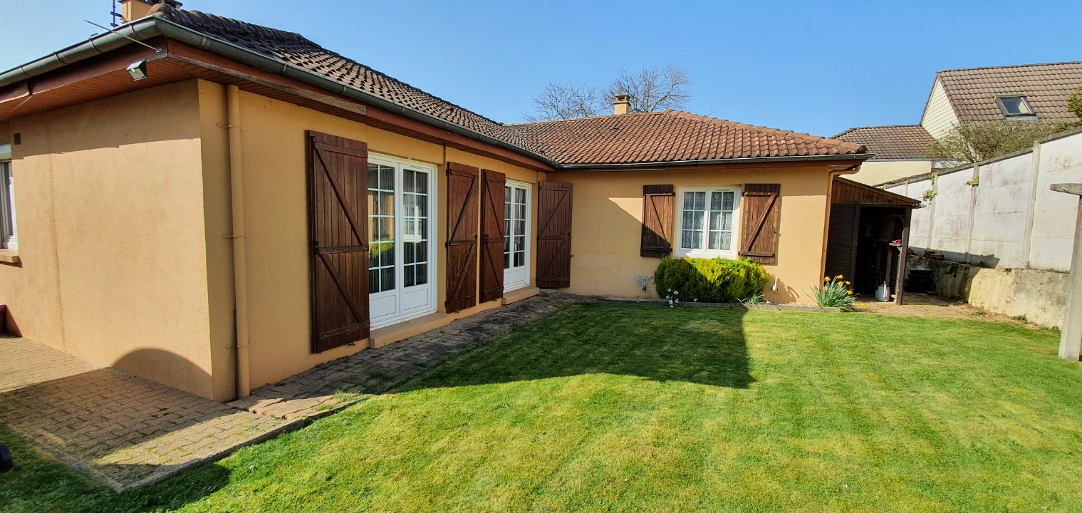 
                                                Vente
                                                 maison 6 pièces 113 m²