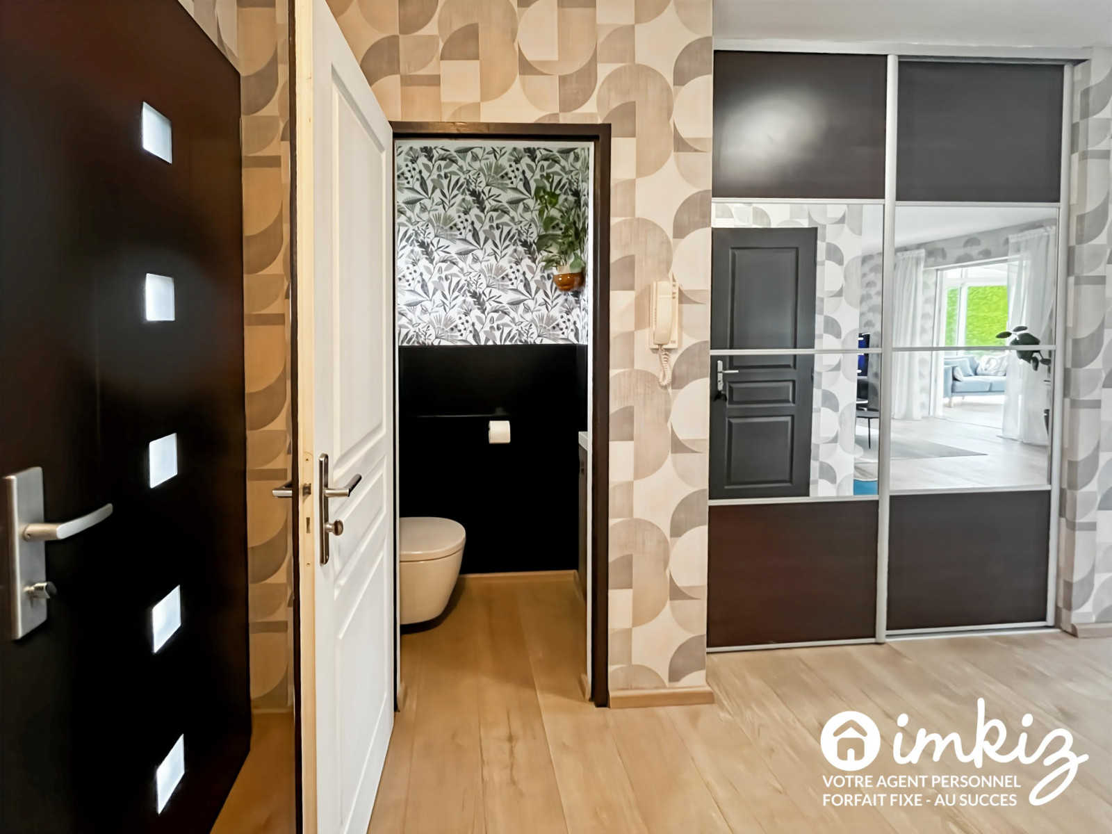 
                                                Vente
                                                 Maison 6 pièces 149 m²