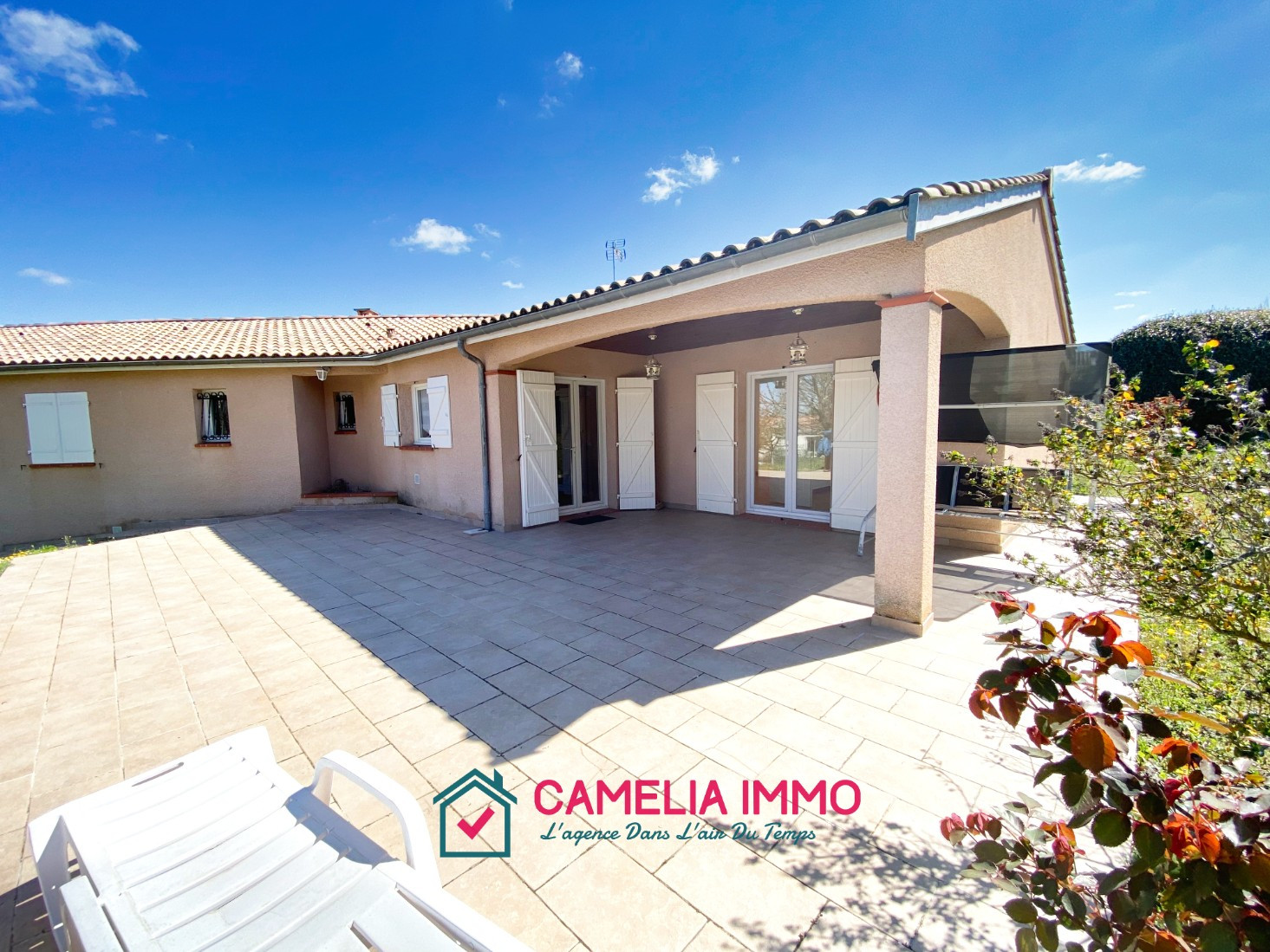 
                                                Vente
                                                 Maison 6 pièces 160m²