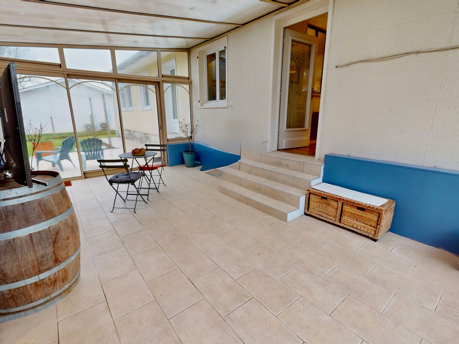 
                                                Vente
                                                 MAISON 6 PIECES - 164M2