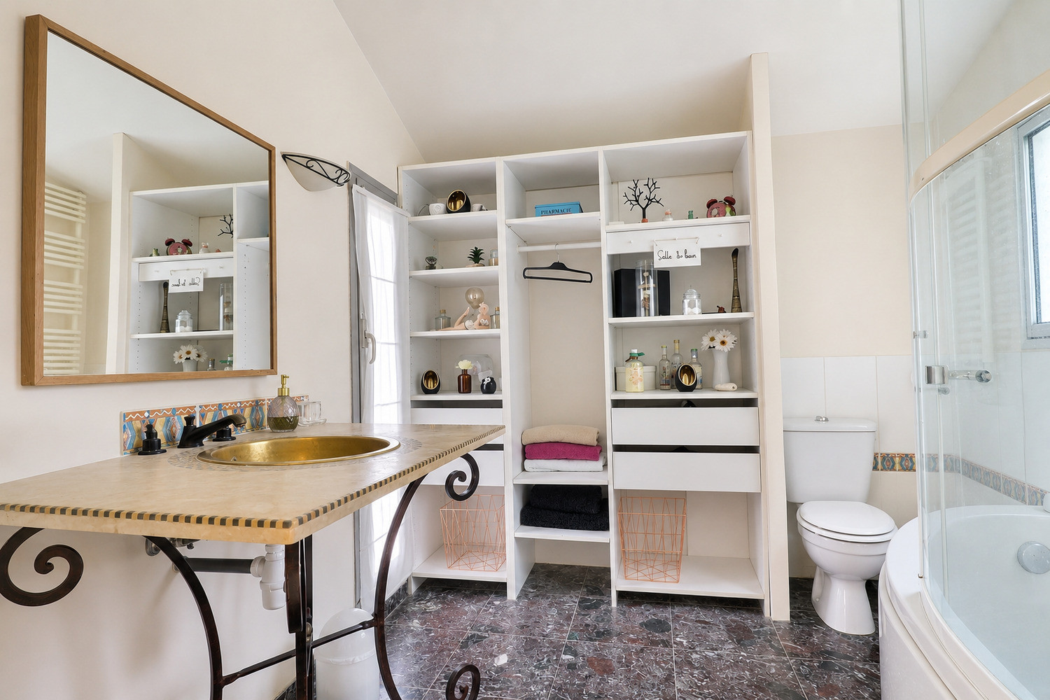 
                                                Vente
                                                 Maison 6 pièces - 166 m² - Piscine