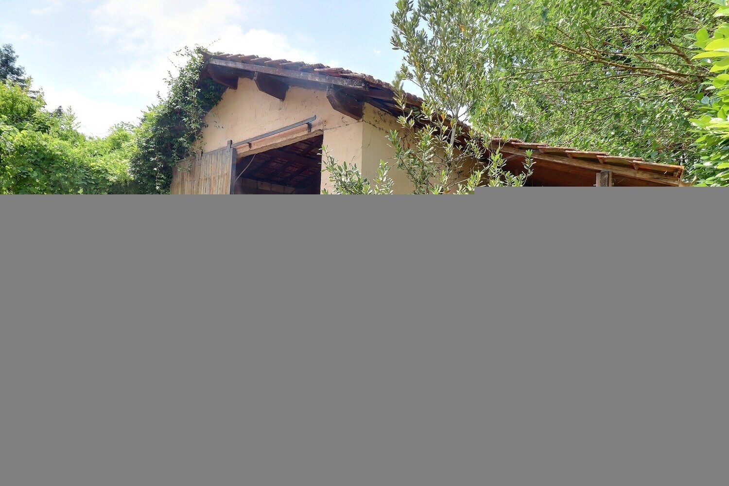 
                                                Vente
                                                 Maison 6 pièces - 166 m² - Piscine