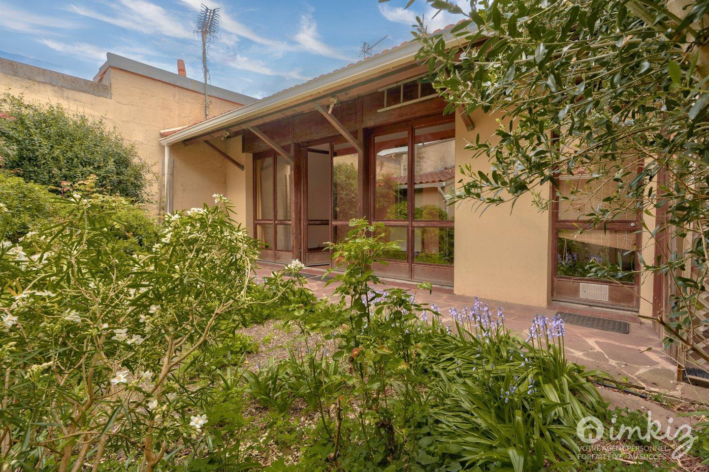 
                                                Vente
                                                 Maison 6 pièces
