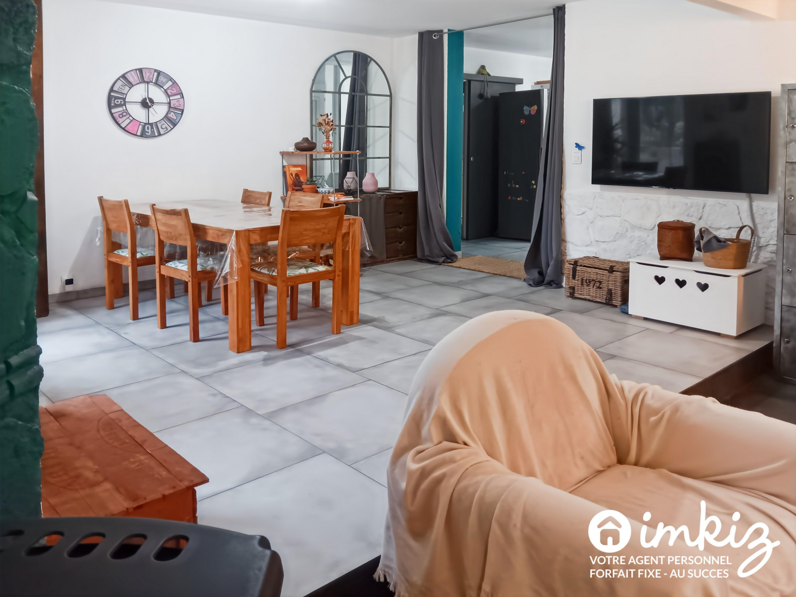 
                                                Vente
                                                 Maison 6 pièces