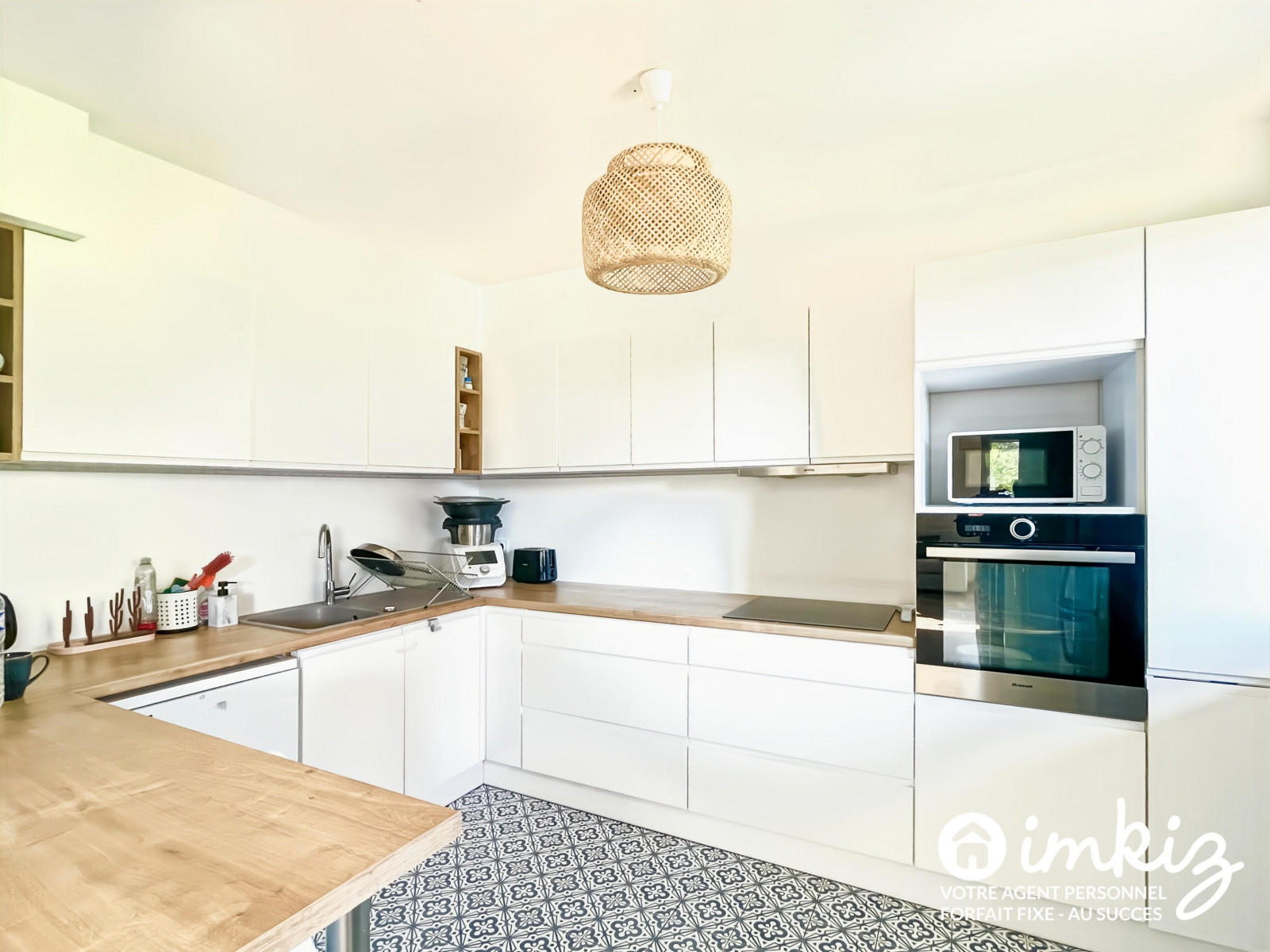 
                                                Vente
                                                 Maison 6 pièces