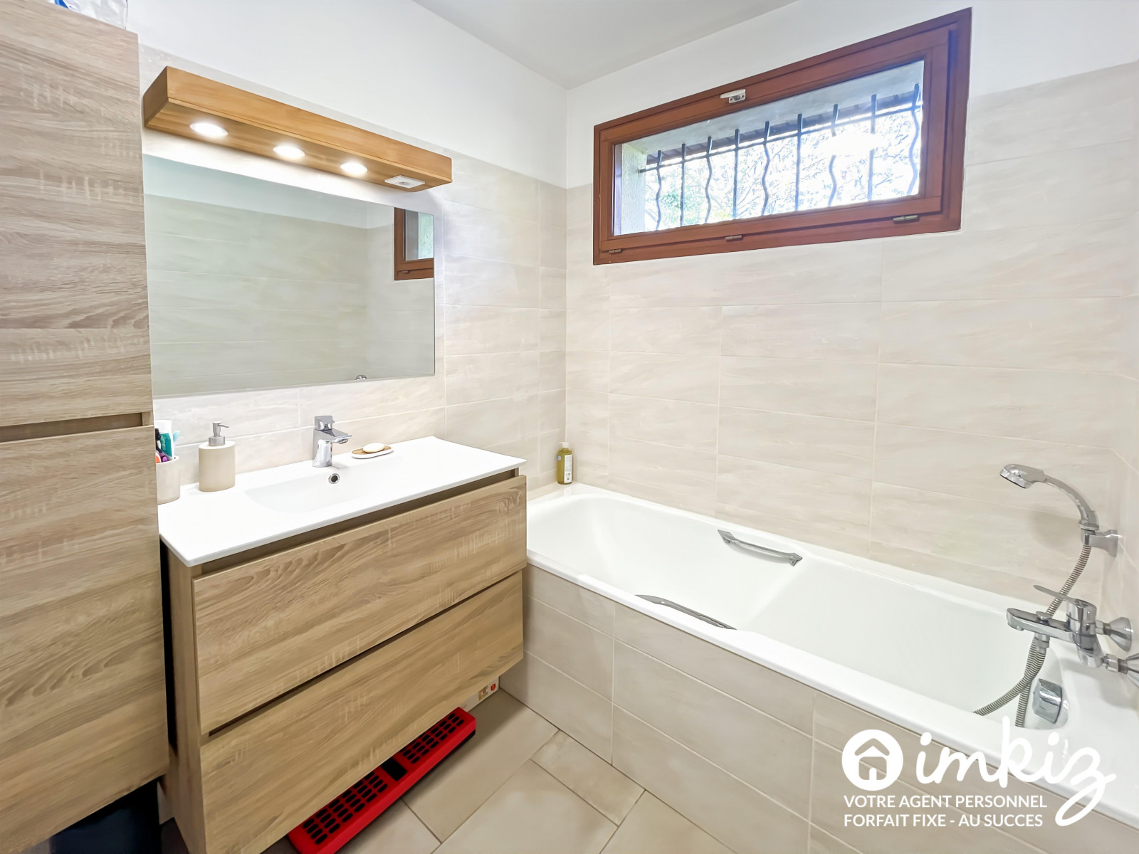 
                                                Vente
                                                 Maison 6 pièces