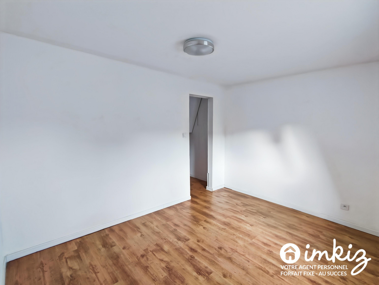 
                                                Vente
                                                 Maison 6 pièces