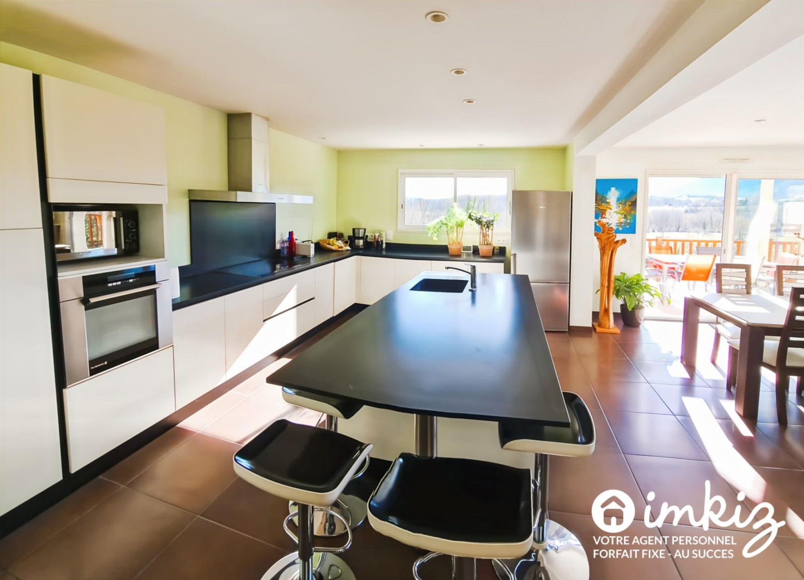 
                                                Vente
                                                 Maison 6 pièces