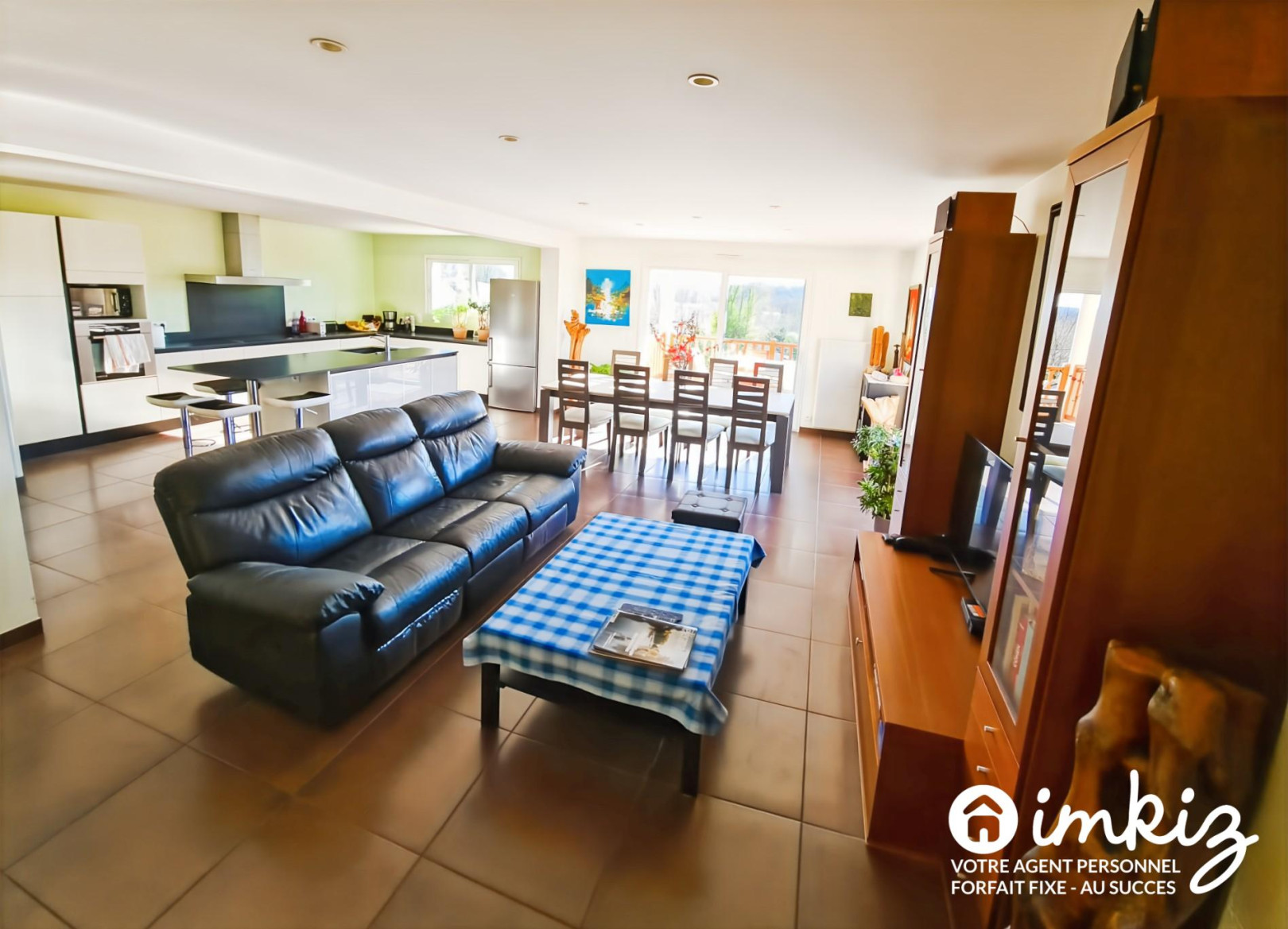 
                                                Vente
                                                 Maison 6 pièces