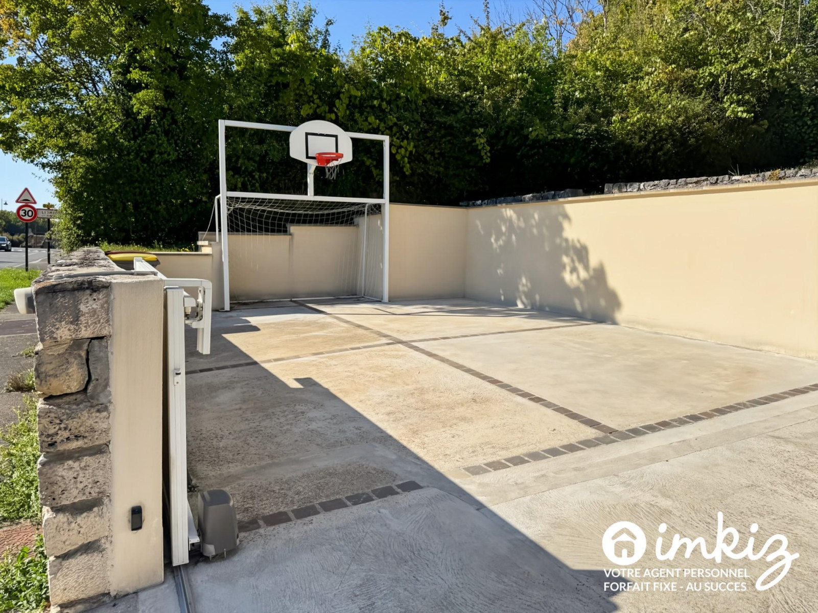 
                                                Vente
                                                 Maison 6 pièces