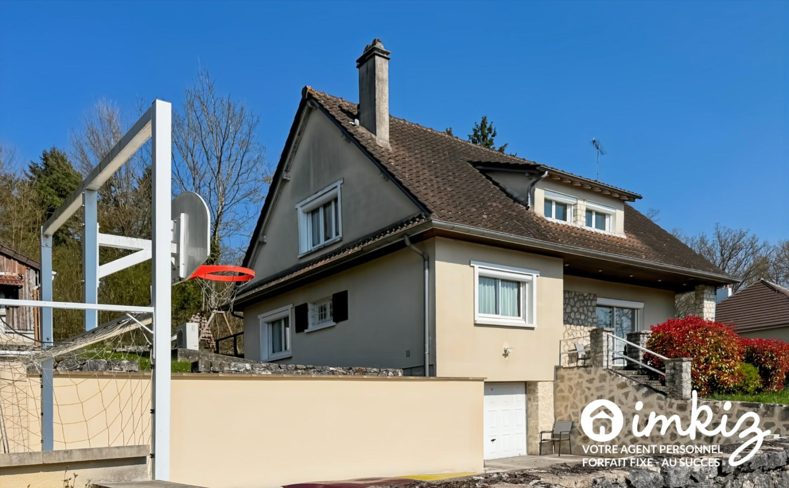 
                                                Vente
                                                 Maison 6 pièces