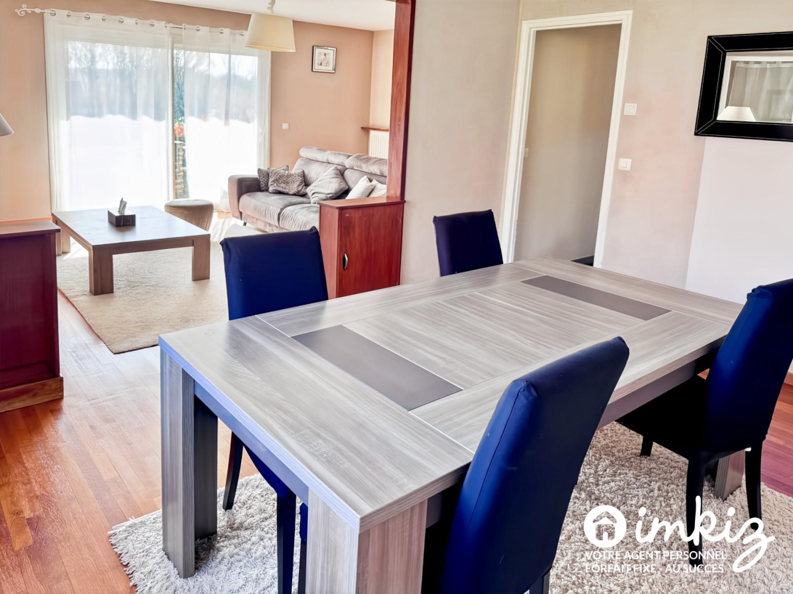 
                                                Vente
                                                 Maison 6 pièces