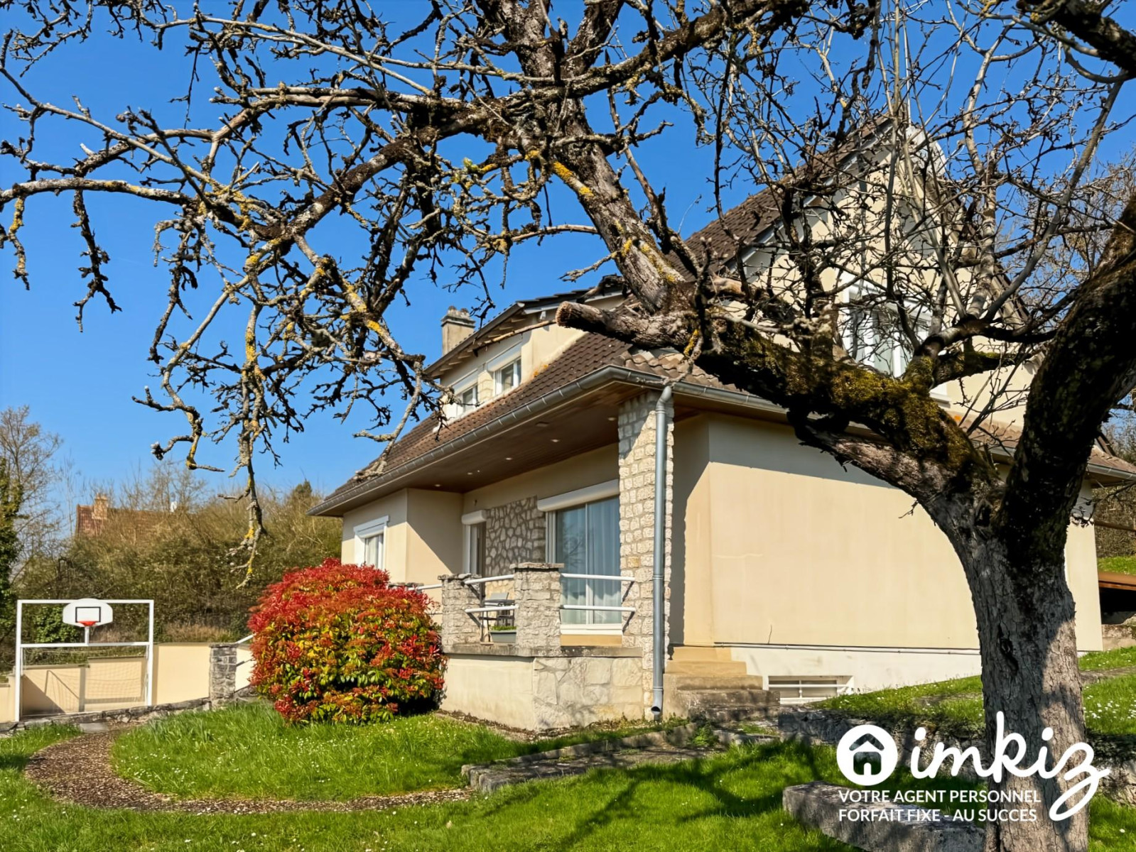 
                                                Vente
                                                 Maison 6 pièces