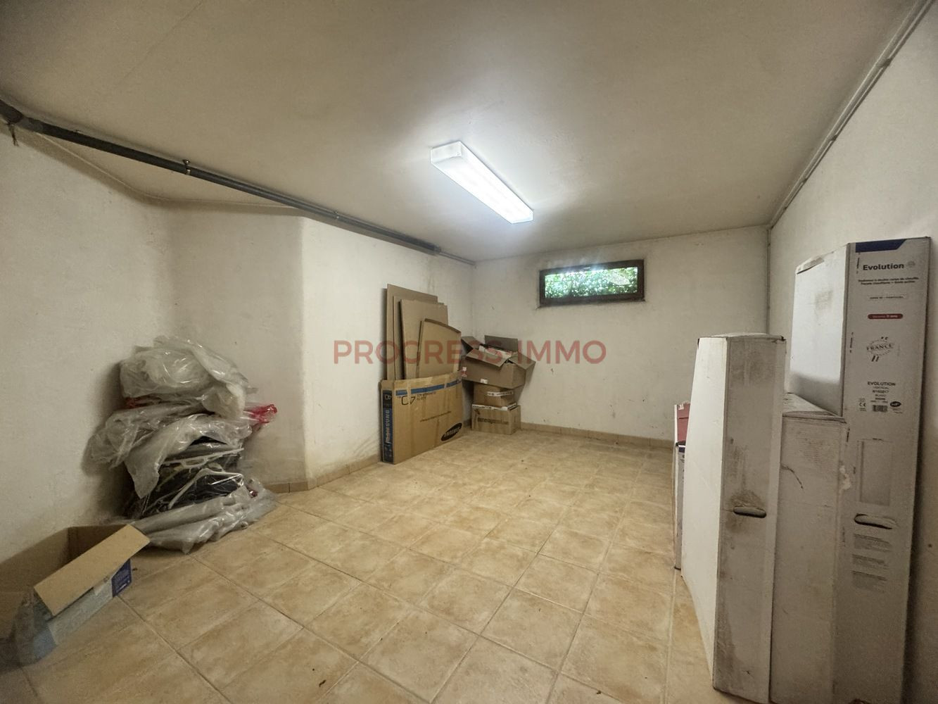 
                                                Location
                                                 Maison 6 pièces