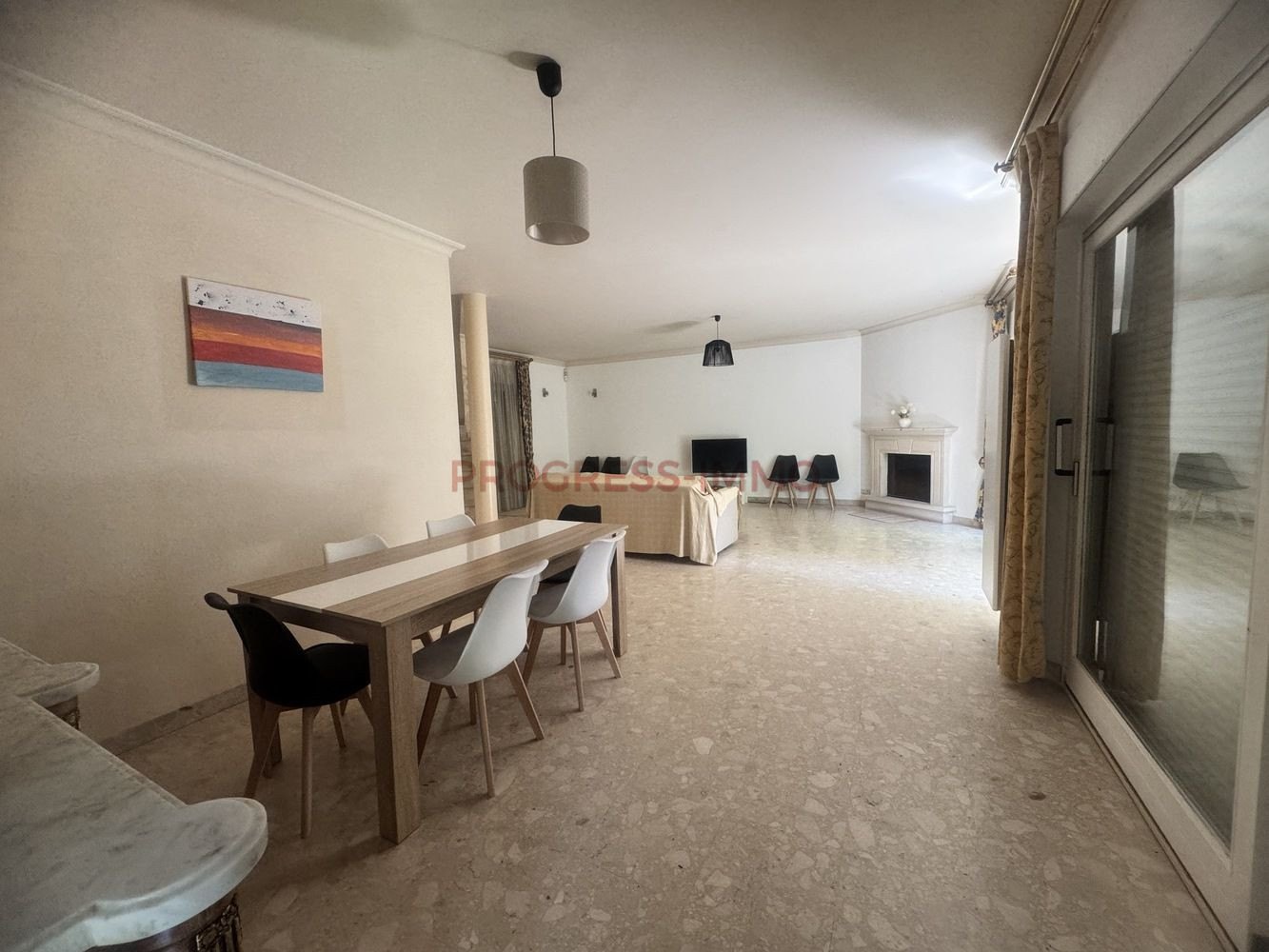 
                                                Location
                                                 Maison 6 pièces