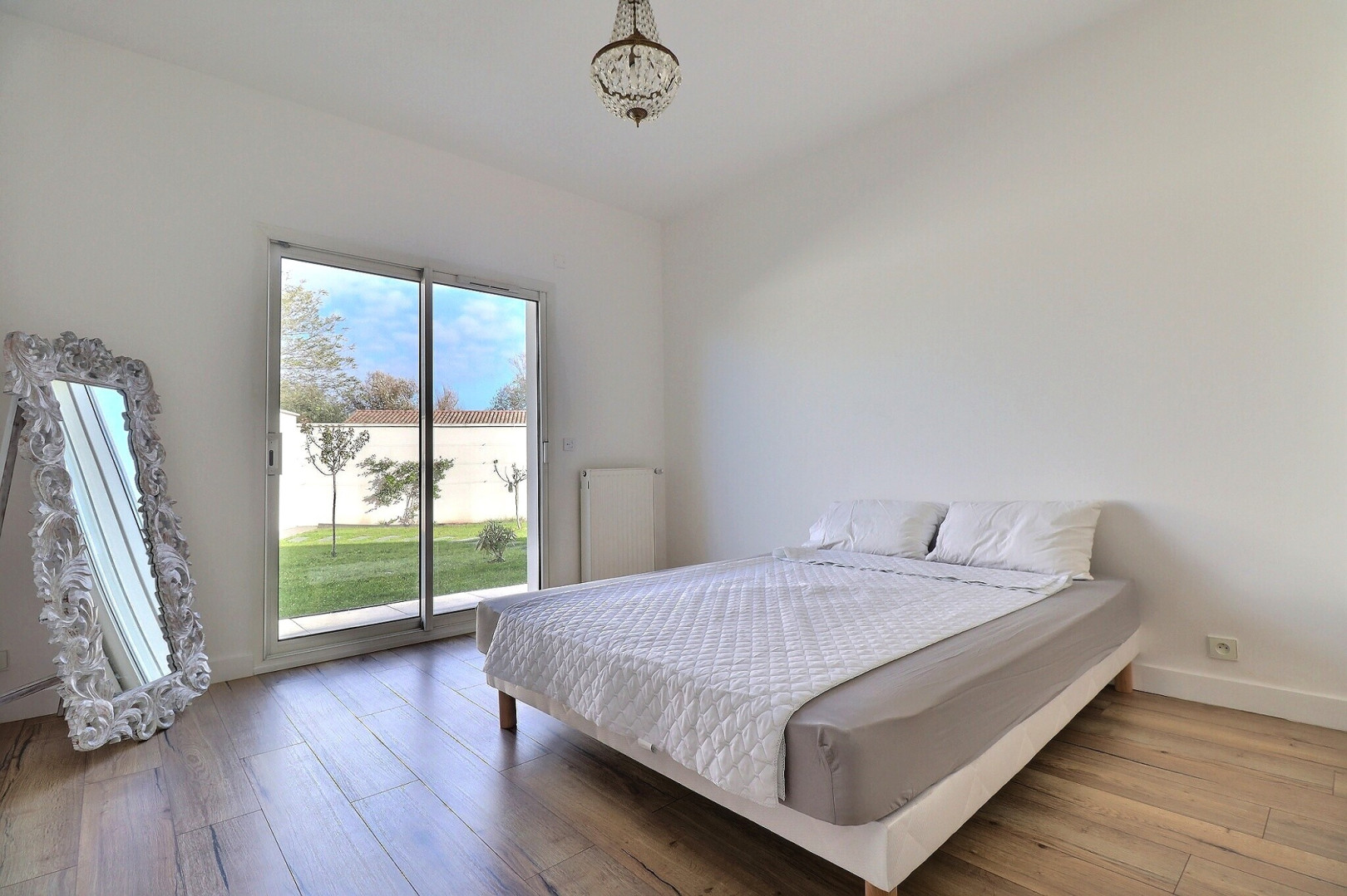 
                                                Vente
                                                 Maison 6 pièces