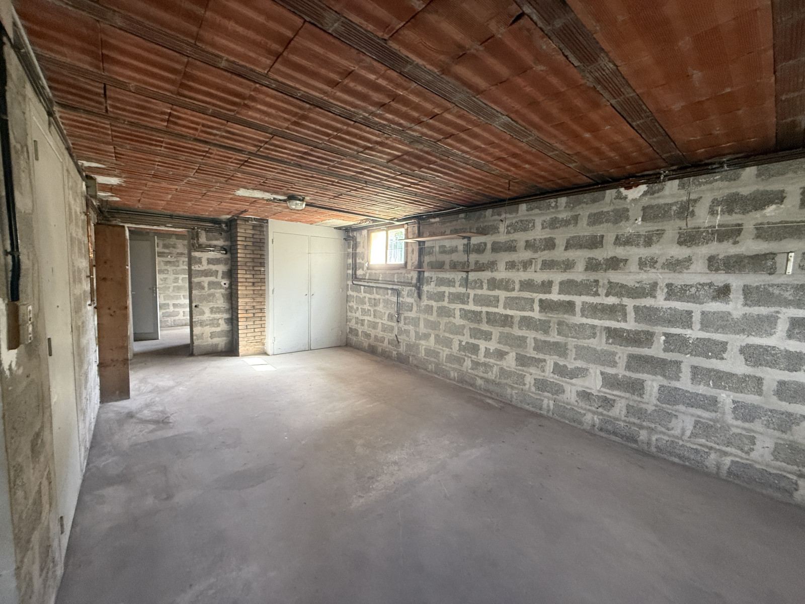 
                                                Vente
                                                 Maison 6 pièces