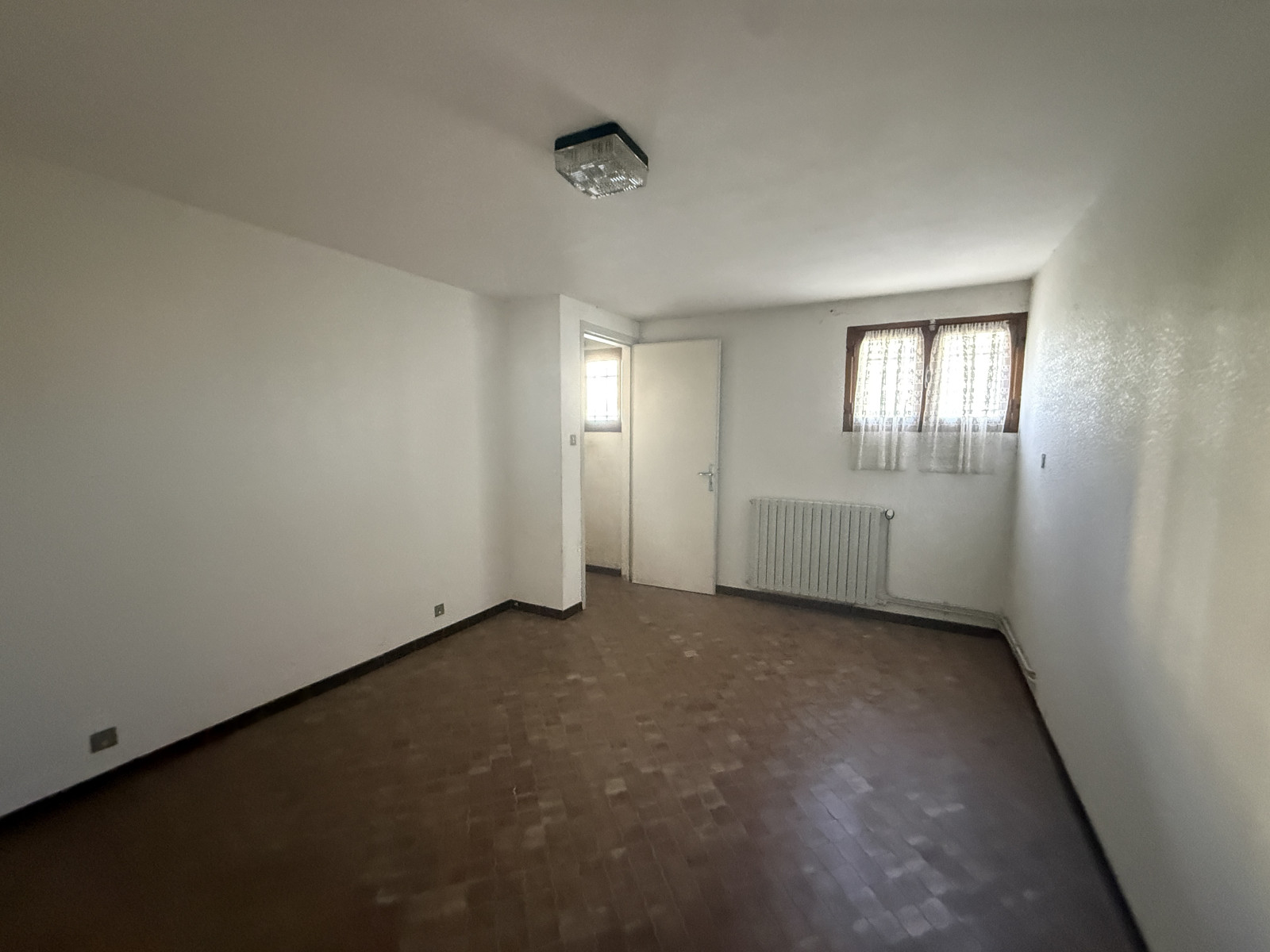
                                                Vente
                                                 Maison 6 pièces