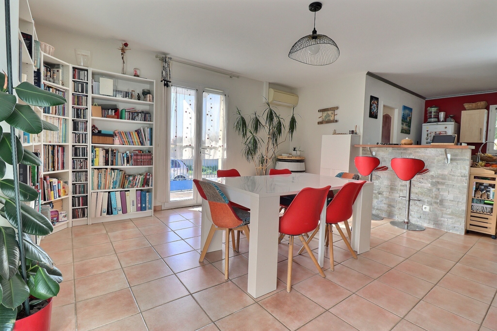 
                                                Vente
                                                 Maison 6 pièces