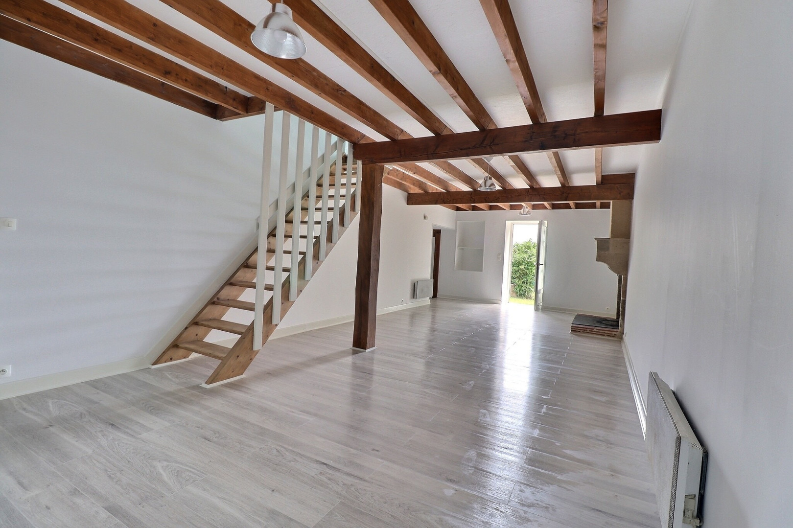 
                                                Vente
                                                 Maison 6 pièces