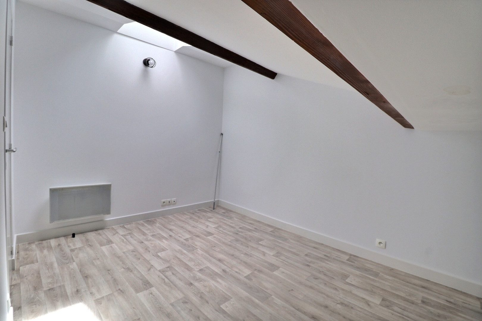 
                                                Vente
                                                 Maison 6 pièces