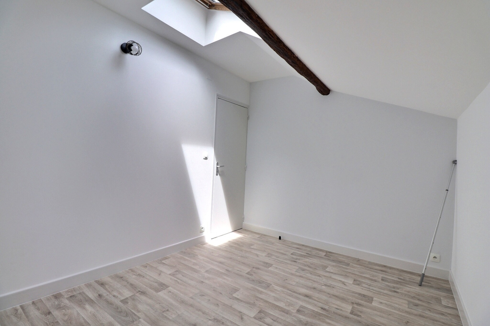 
                                                Vente
                                                 Maison 6 pièces