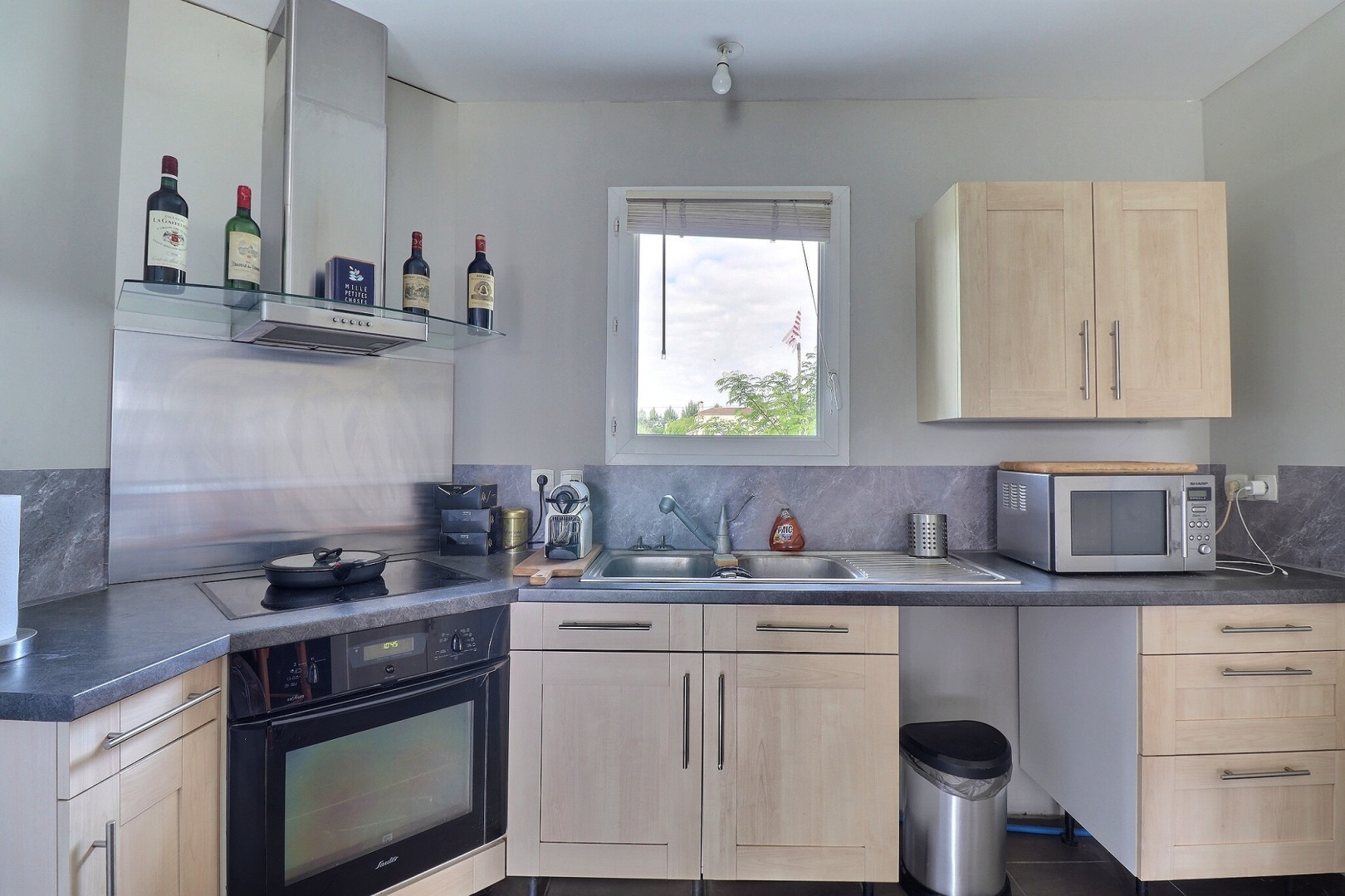 
                                                Vente
                                                 Maison 6 pièces