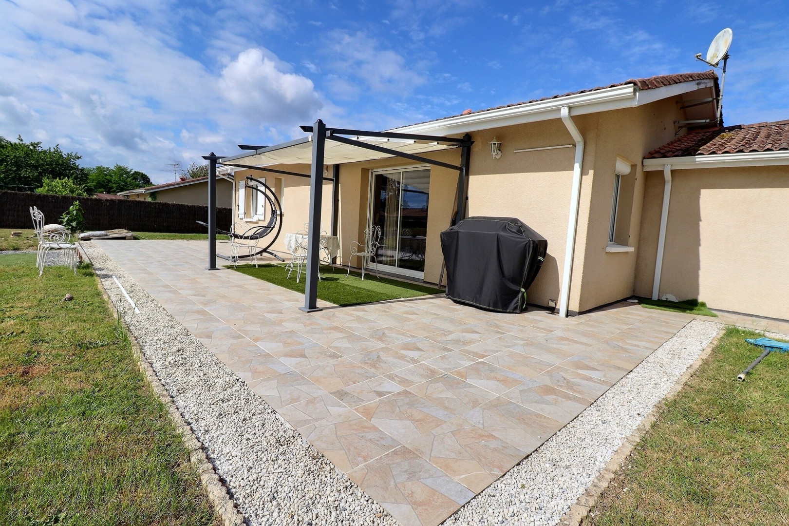 
                                                Vente
                                                 Maison 6 pièces