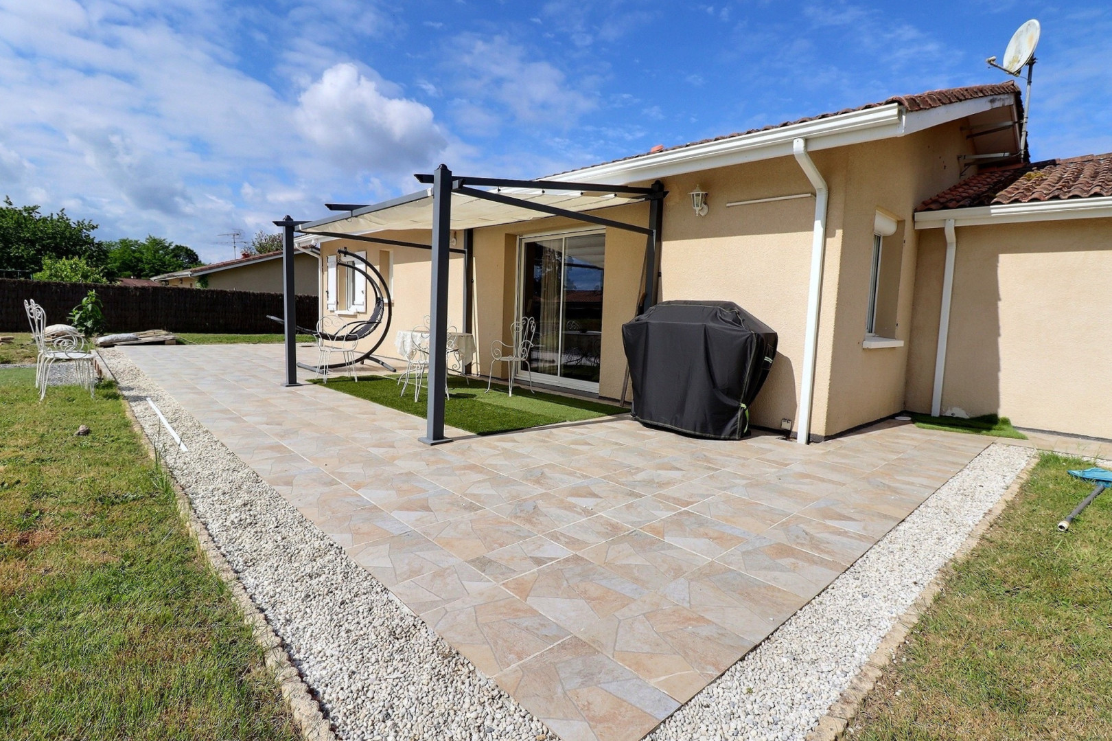 
                                                Vente
                                                 Maison 6 pièces