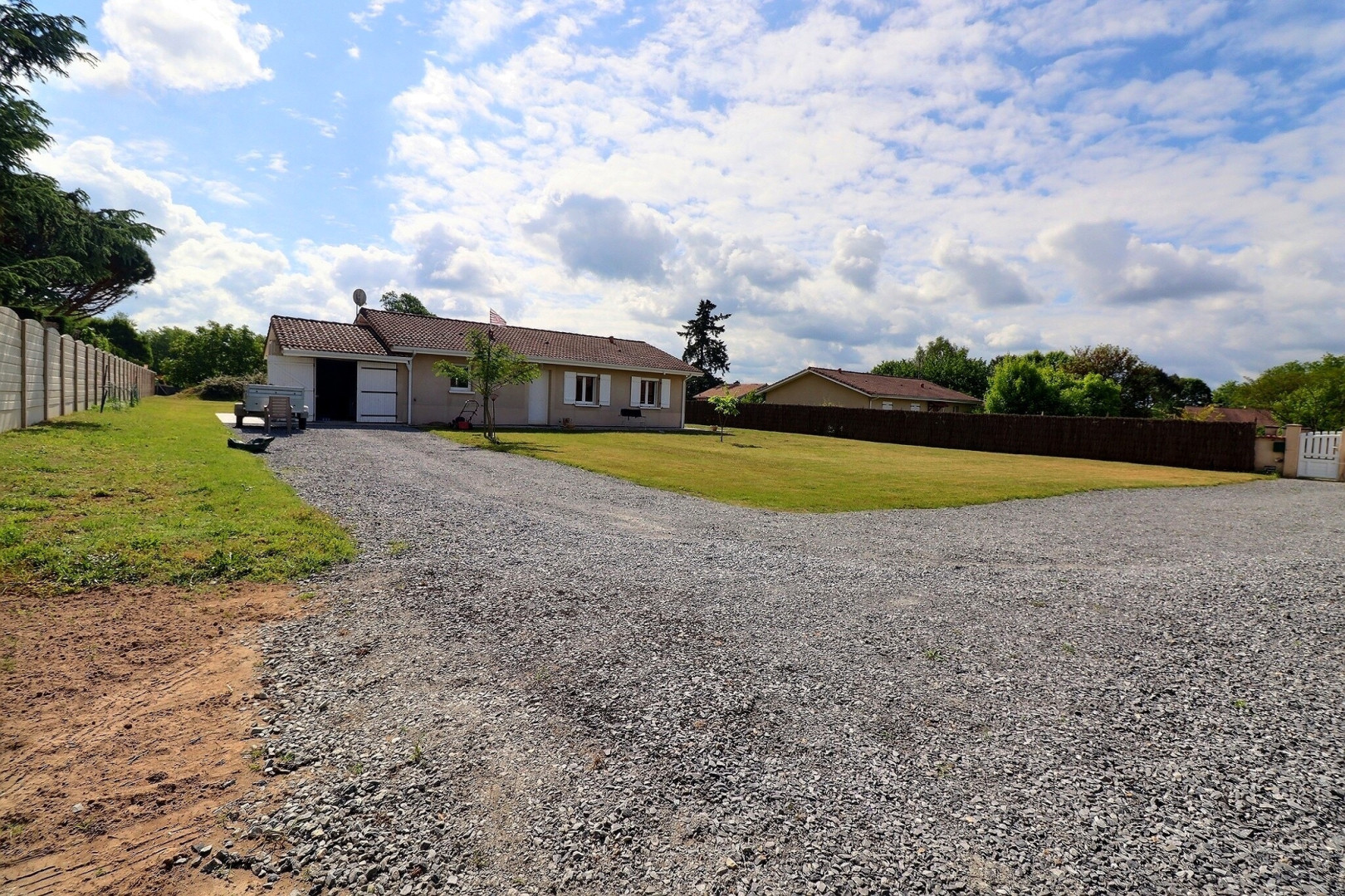 
                                                Vente
                                                 Maison 6 pièces