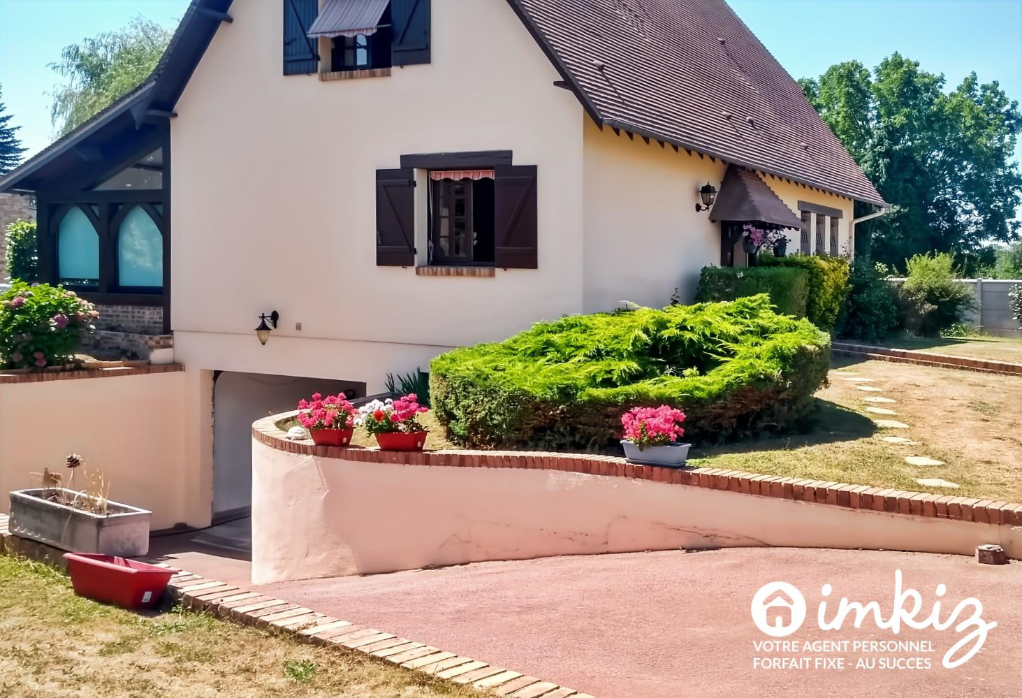 
                                                Vente
                                                 Maison 6 pièces