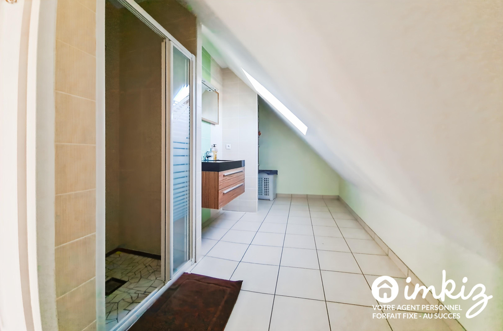 
                                                Vente
                                                 Maison 6 pièces