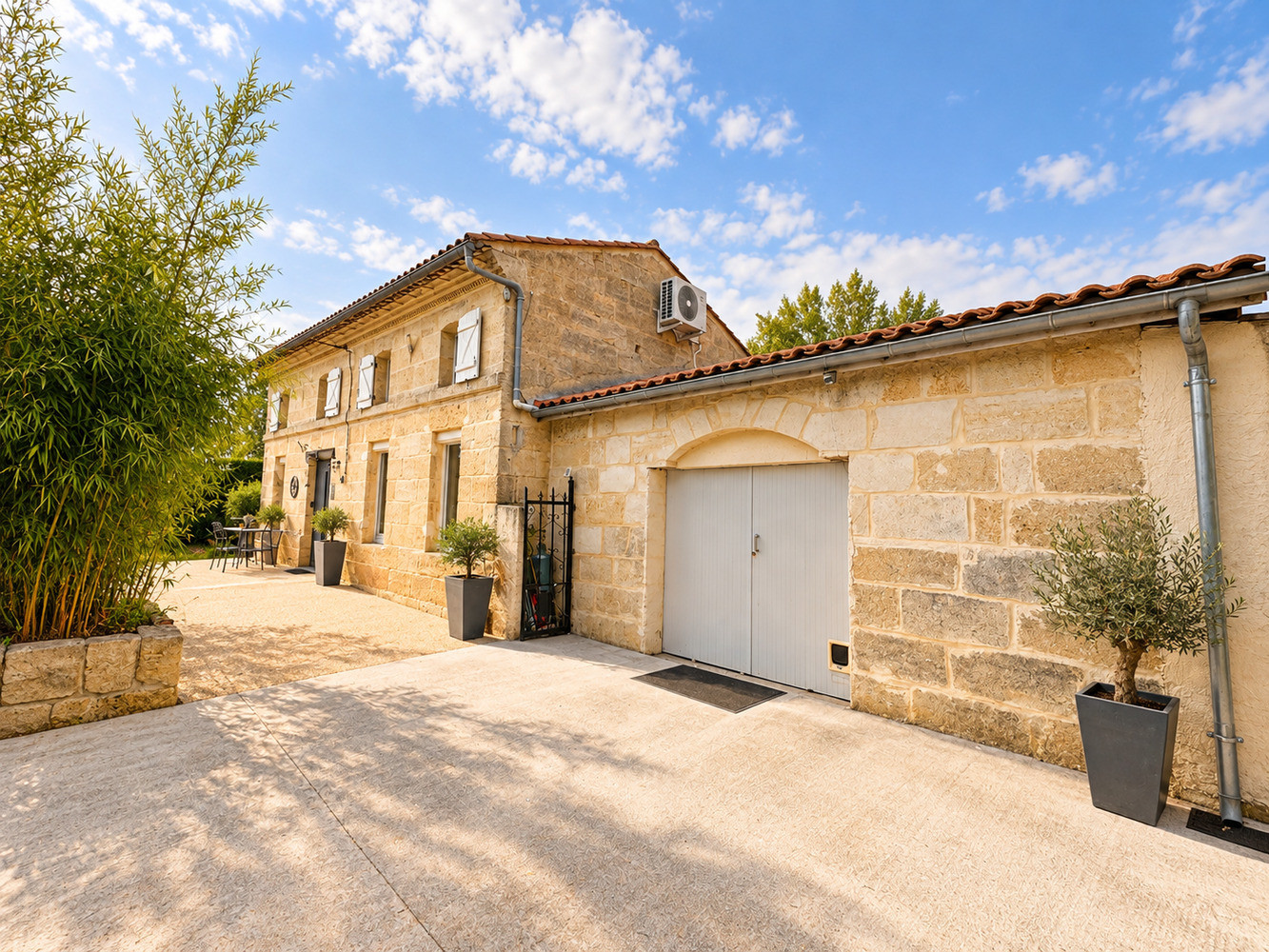
                                                Vente
                                                 Maison 6 pièces
