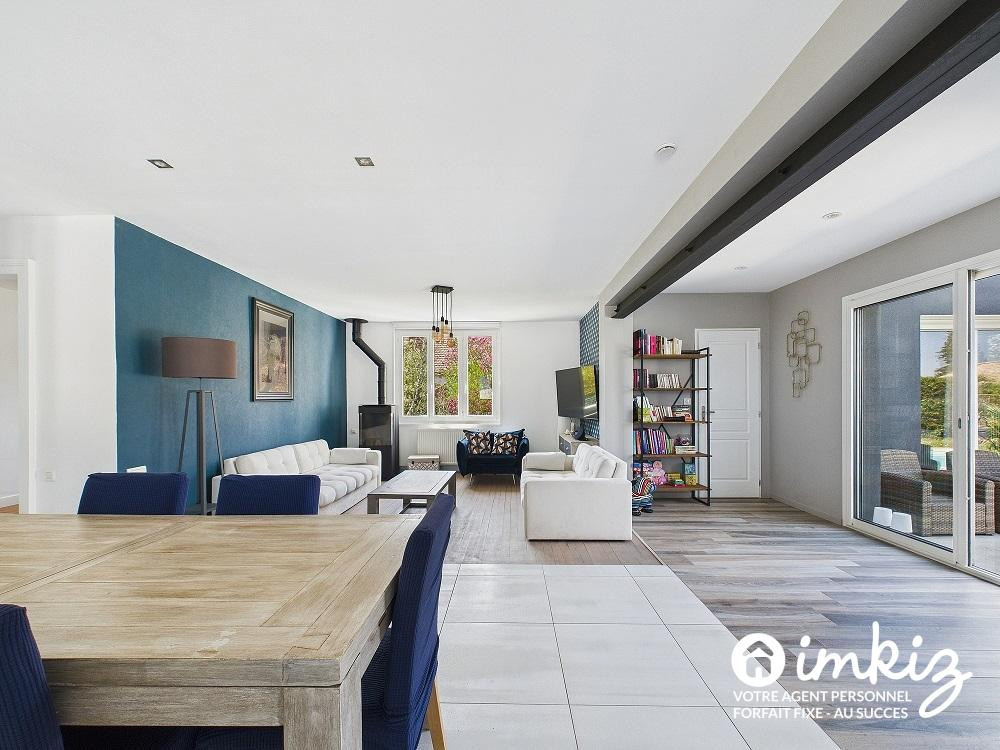 
                                                Vente
                                                 Maison 6 pièces avec piscine