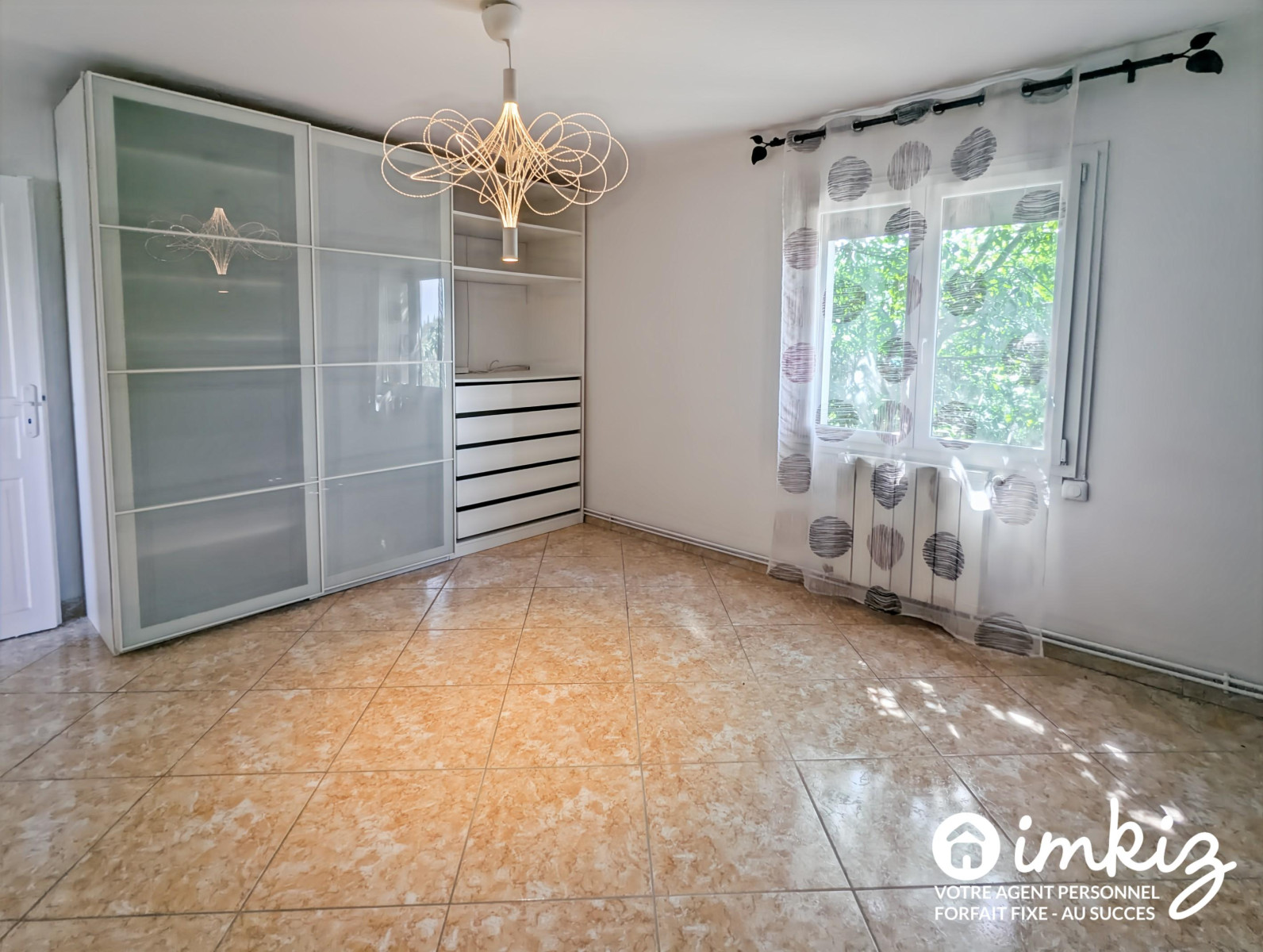 
                                                Vente
                                                 Maison 6 pièces avec studio indépendant et piscine